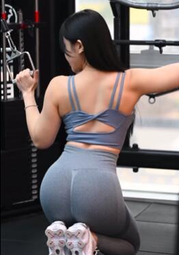 Lee Sooji小姐姐的瑜伽服活力穿搭