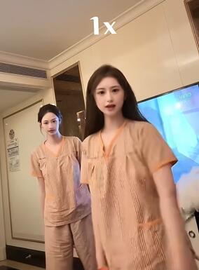 两美女颠奶